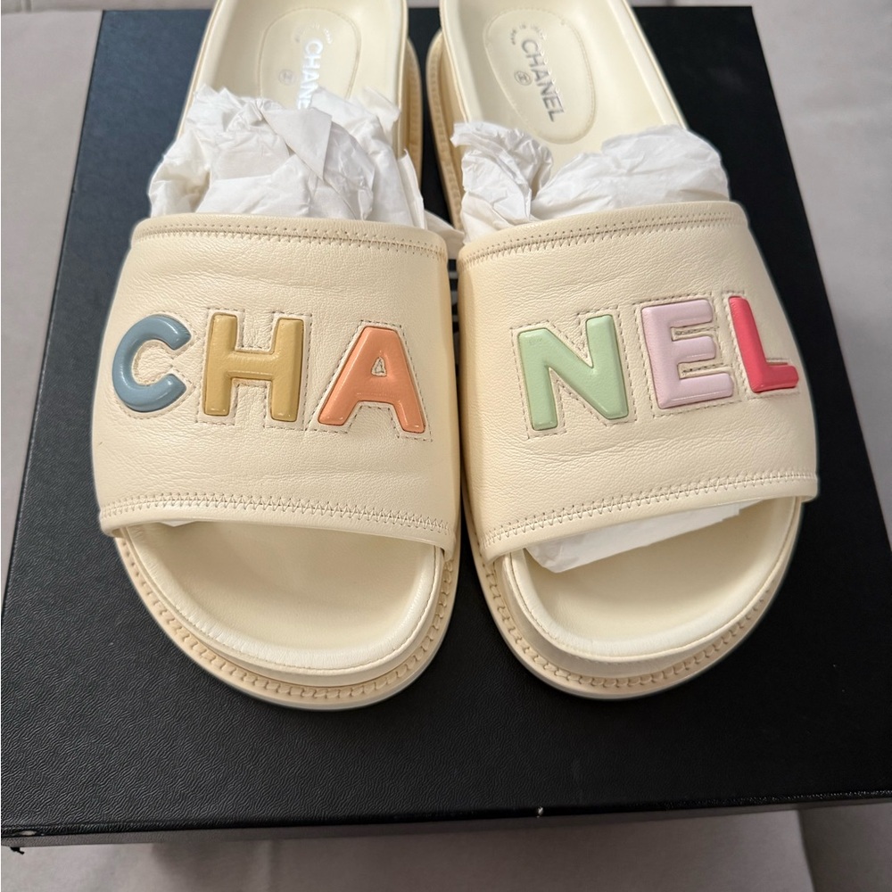 Chanel Women's Cream Multicolor Slide Sandals